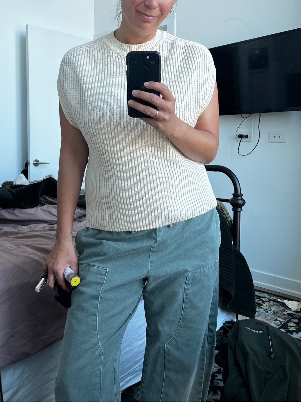 St. Agni Sweater - Picture 4 of 8